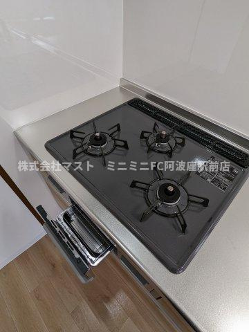 21北堀江のキッチン