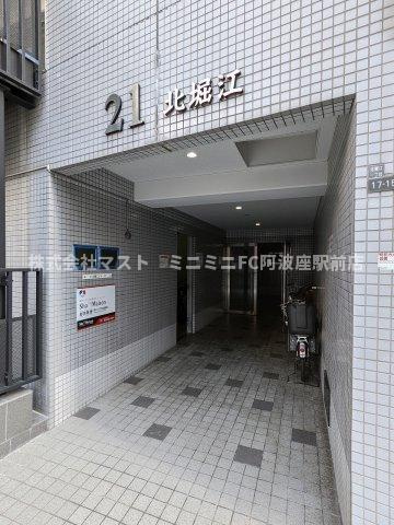 21北堀江のエントランス