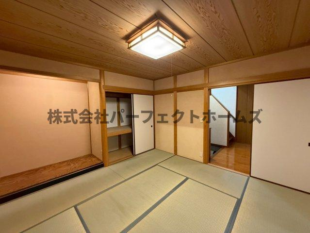 東香里南町戸建　賃貸の和室|和室ならではの温かな和の空間で寛ぎの時間を過ごせます