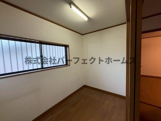 東香里南町戸建　賃貸の収納|納戸です