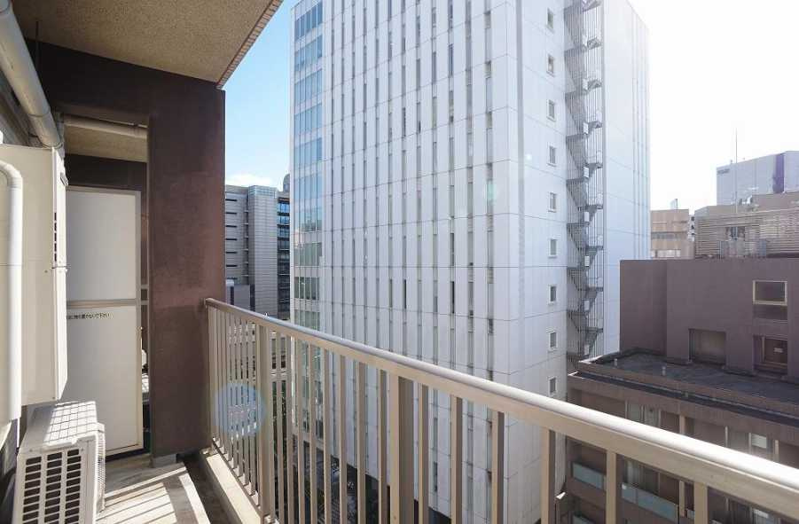 TKフラッツ渋谷　礼金0　1Fスーパー　駅近　常駐管理人のバルコニー