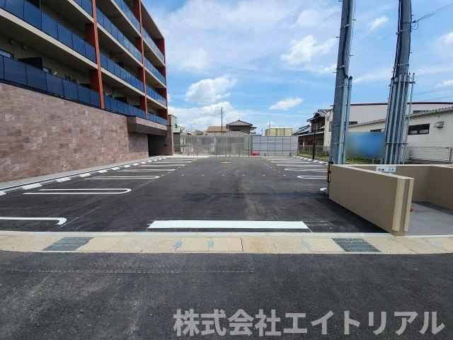 MS末広の駐車場