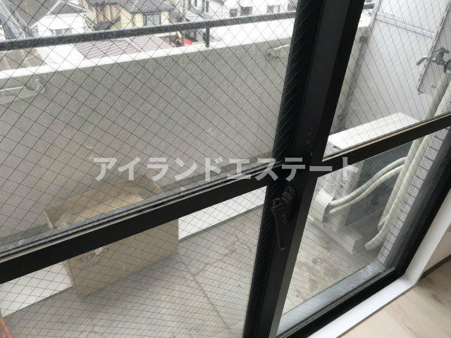 ヨネビル246　礼金0　バストイレ別　陽当たり良好のバルコニー