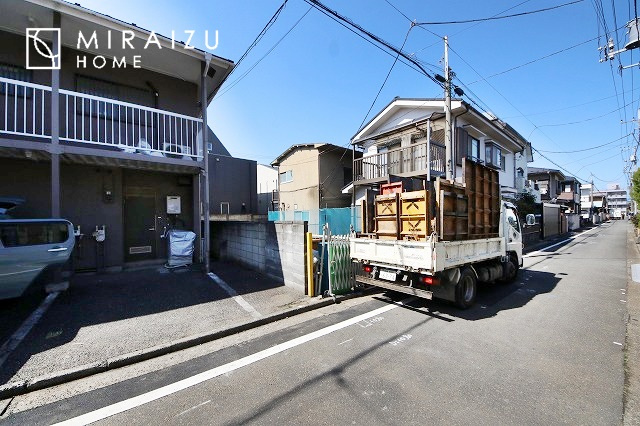 【外観】 | プライバシー性と開放感を高める住環境。陽当たりの良い開かれたロケーションを活かし、心地よい暮らしをプランニング