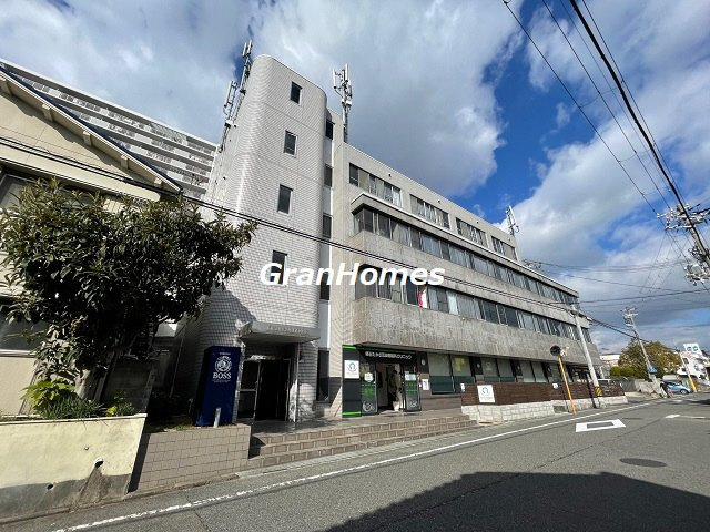 サンビルダー朝霧