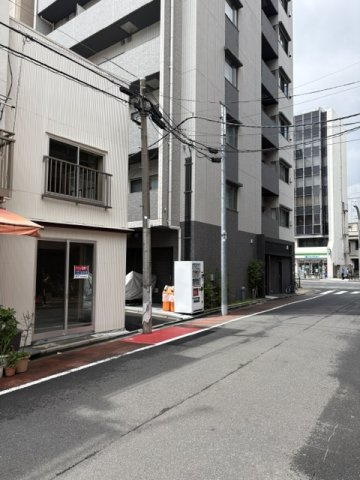 東上野三丁目店舗の外観