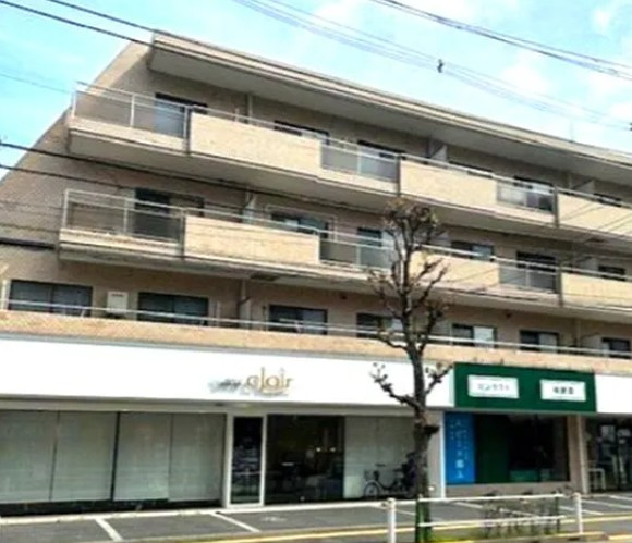 ドミール三高の外観