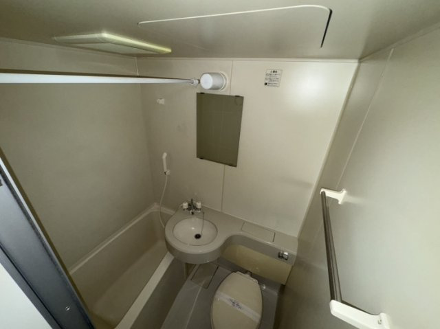 ウェルブリッジドウェルの浴室