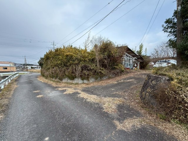 那珂川町平屋戸建の前面道路含む現地写真