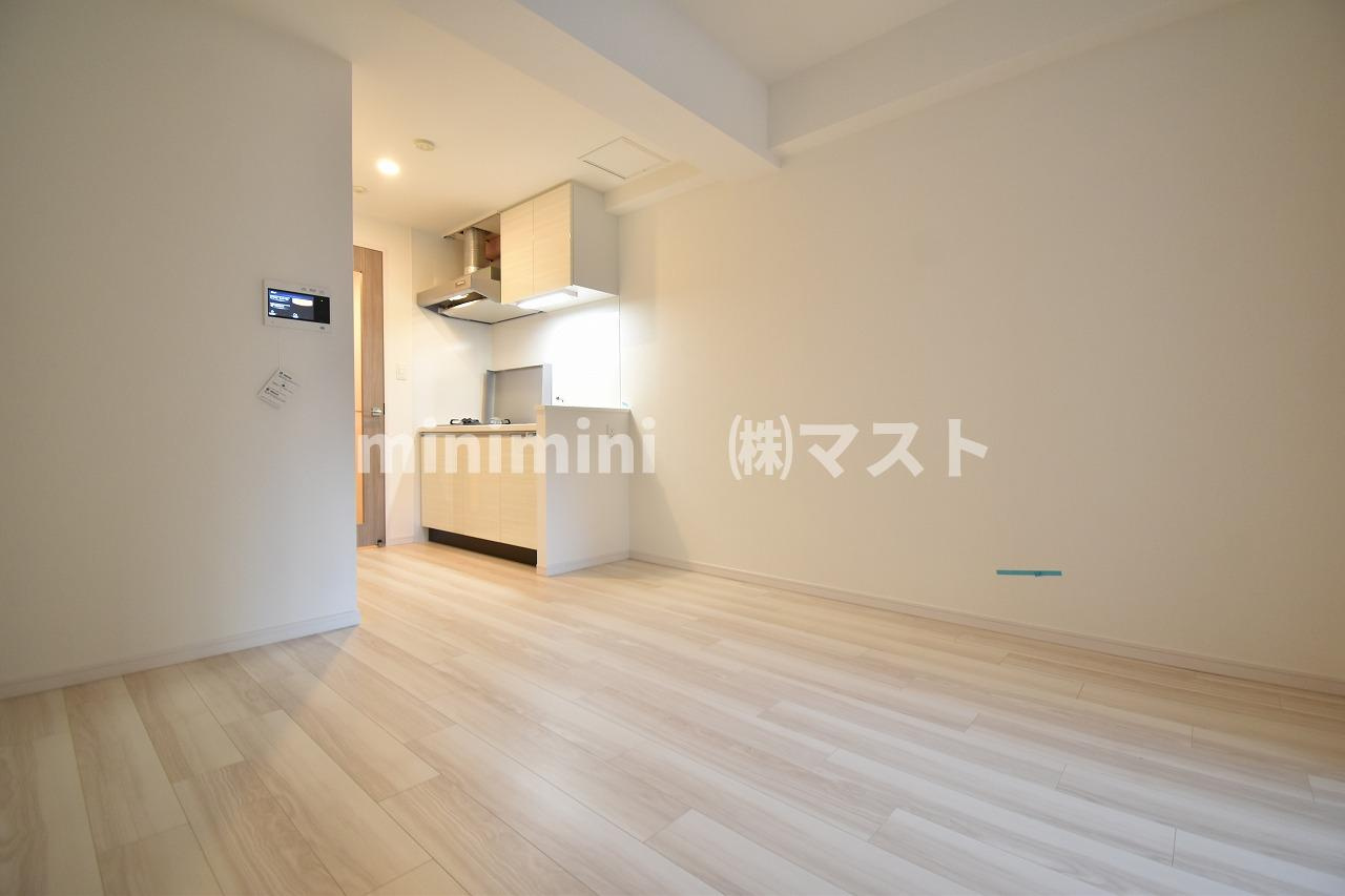 RISING Maison 本町橋の居間・リビング