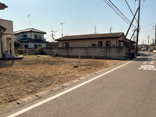 足利市堀込町の売地の外観|道路にしっかり面しており、戸建て用地として最適の土地です。