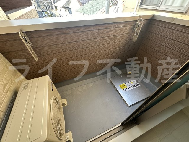 ルミエール若江岩田のバルコニー