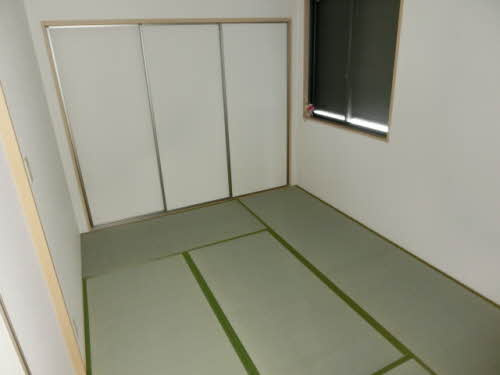 クレルバリュージュ　Ａ棟の和室