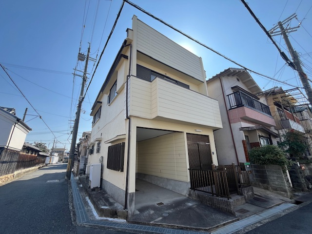 池尻中貸家の外観