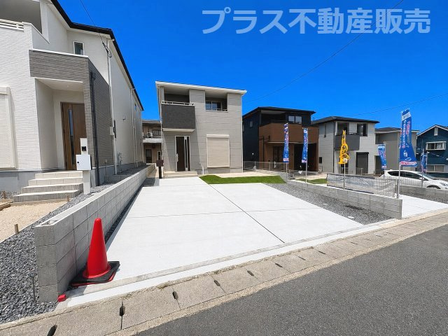【外観】 | 福岡市南区鶴田1丁目　1号棟（全4棟）【仲介手数料無料・0円】 | 現地写真。プラス不動産販売なら、現場の全ての棟をまとめてご見学頂けます。