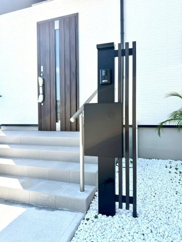 グラファーレ南城市知念安座真３期・３号棟のその他共用部分|TVモニターインターフォンで防犯対策も◎