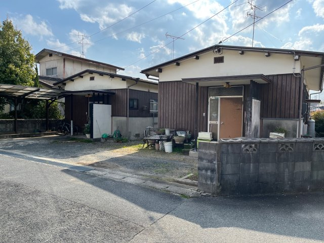 【外観】 | オーナーチェンジ　２棟貸家　宇部市川添２丁目 | 外観は落ち着いています