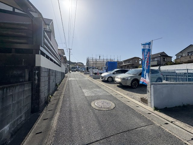 【その他】 | 福岡市南区鶴田1丁目　3号棟（全4棟）【仲介手数料無料・0円】 | 現地写真。前面道路です。