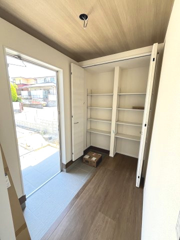 【玄関】 | 福岡市南区鶴田1丁目　4号棟（全4棟）【仲介手数料無料・0円】 | 現地写真。