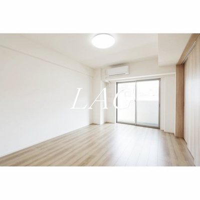 【居間・リビング】 | グランカミーユ江北 | 洋室のお部屋です。
