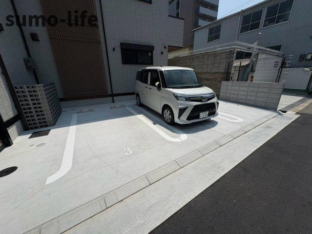 Field courtの駐車場