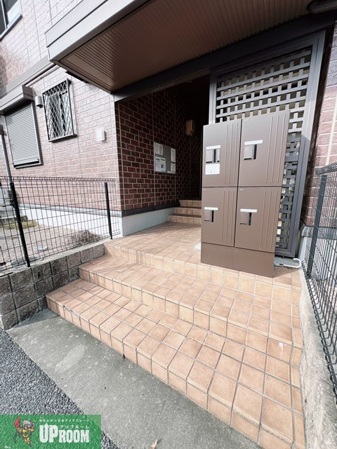 ポラリス Y・S Aのエントランス