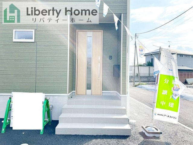 古河市中田第7　新築戸建のエントランス