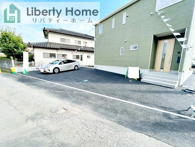 古河市中田第7　新築戸建の駐車場