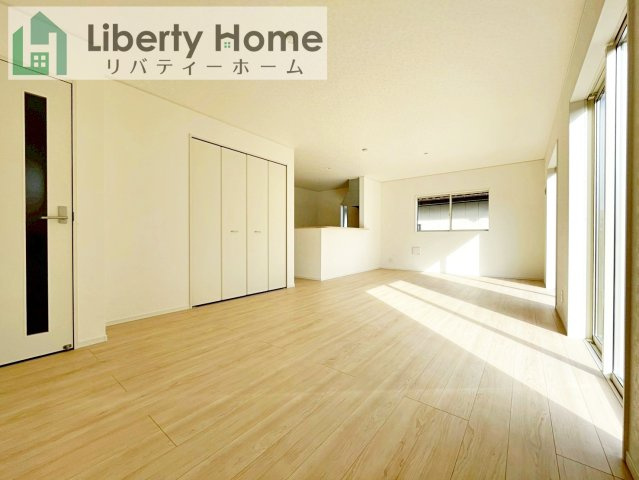 古河市中田第7　新築戸建の居間・リビング