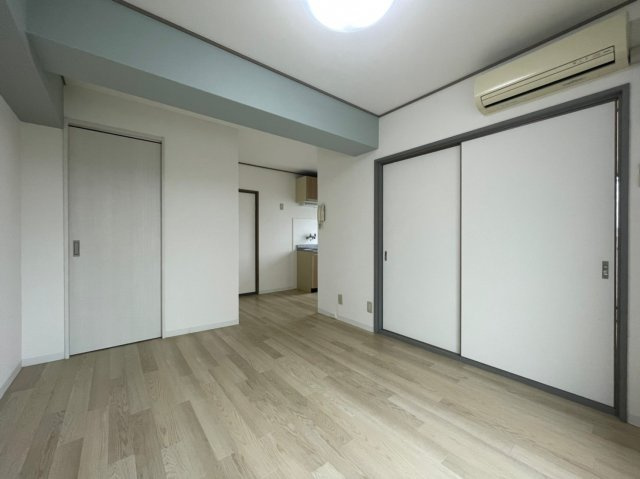 シャトー滝ノ茶屋の居間・リビング