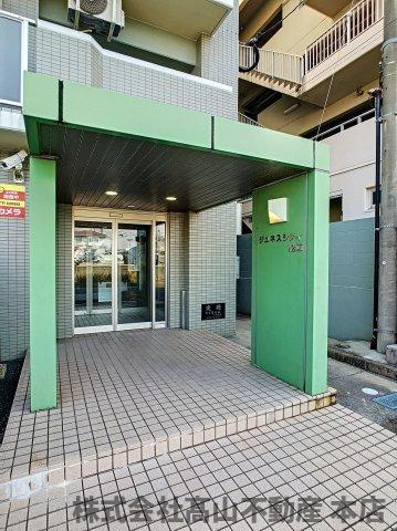 宗像市栄町の賃貸マンションのエントランス