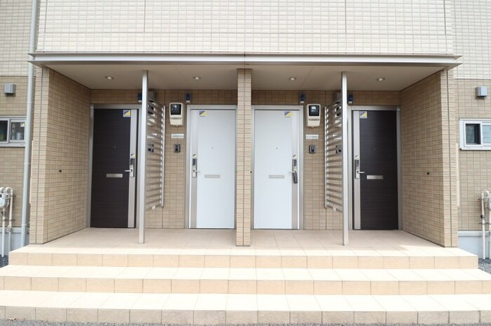 ソレアード　Ｂのエントランス|毎日通るエントランスはこのようになっています