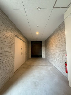 【ロビー】 | ソルレヴェンテ新梅田 