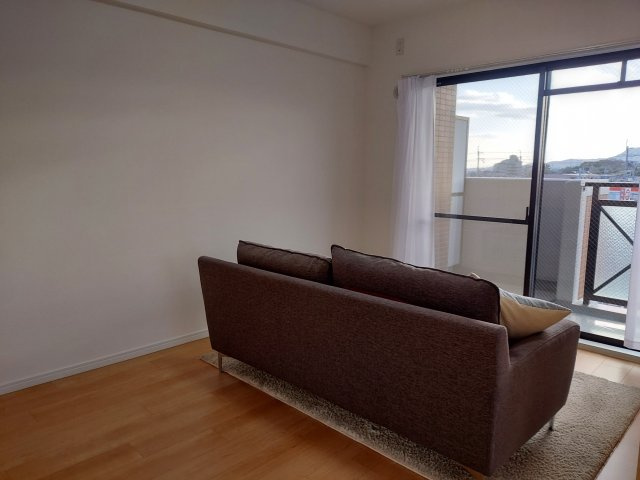 セントラル宝塚中山の洋室|洋室約6帖