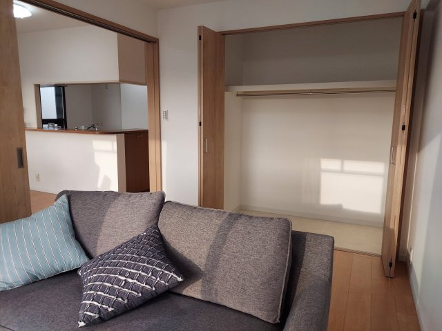 セントラル宝塚中山の洋室|洋室約6帖