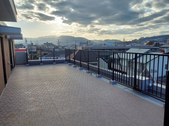 セントラル宝塚中山のバルコニー|ルーフバルコニー