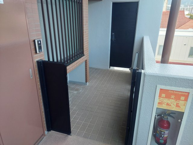 セントラル宝塚中山のその他共用部分|ポーチ