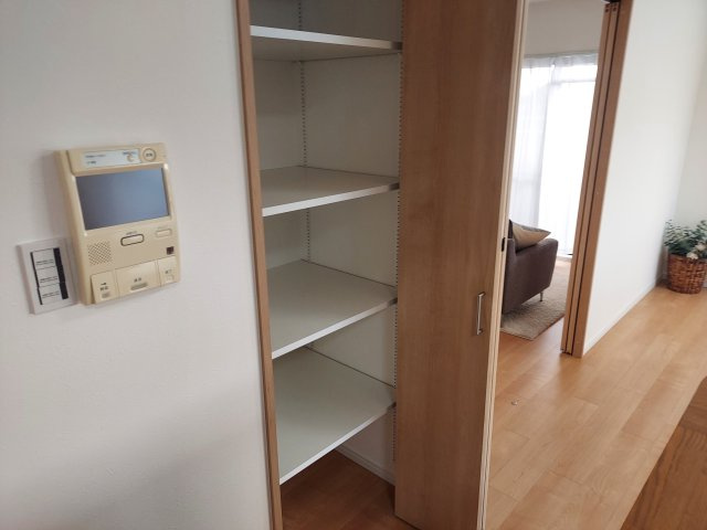 セントラル宝塚中山の収納|リビング収納