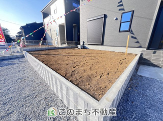 【庭】 | LiveleGarden.S八千代東原　3号棟 | 大きなお庭でご家族や友人を招いてＢＢＱもできますね！お子様の水遊びにもぴったりです☆
