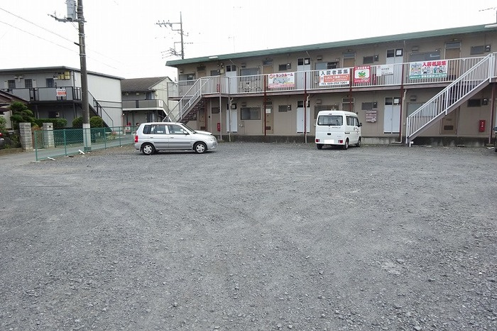 ダイハイツ８５の駐車場|車をお持ちの方に嬉しい駐車場付きの物件です
