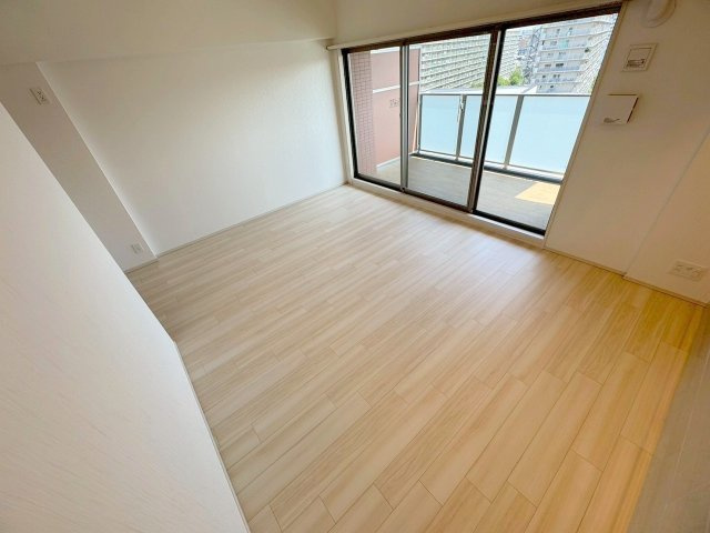 プレジオ三国EUROの居間・リビング