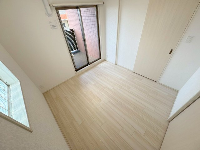 プレジオ三国EUROの居間・リビング