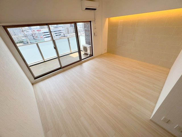 プレジオ三国EUROの居間・リビング