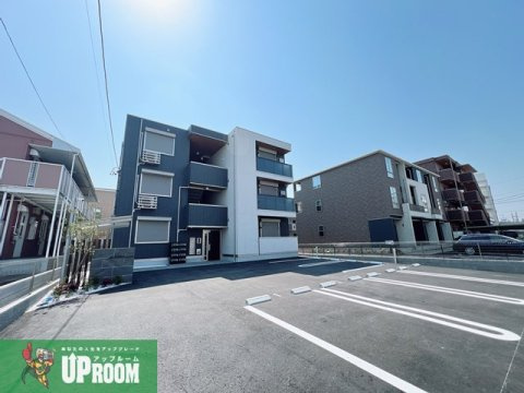 ウィスティリアの駐車場