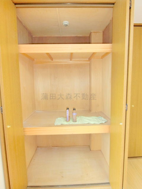 ヴィラフジの収納|LDKの収納①