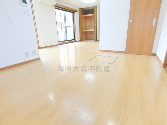 ヴィラフジの居間・リビング|LDK18.8帖