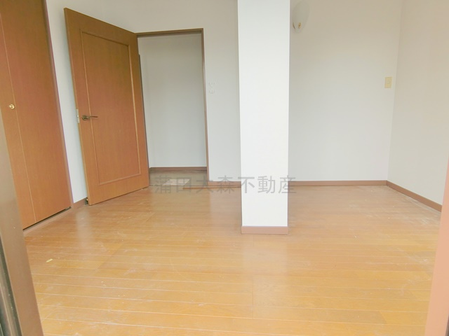 ヴィラフジの内装|2F洋室7.1帖