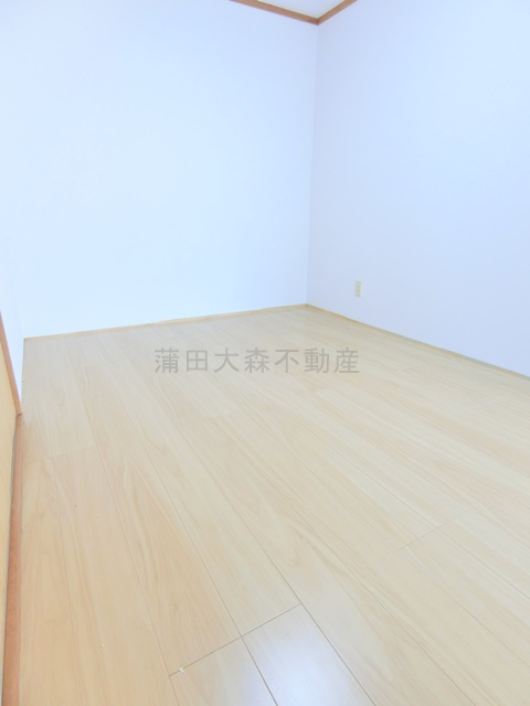 ヴィラフジの寝室|1F洋室5.2帖