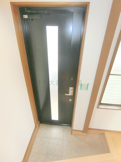 ヴィラフジの玄関