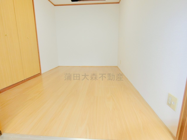 ヴィラフジの寝室|1F洋室5.2帖